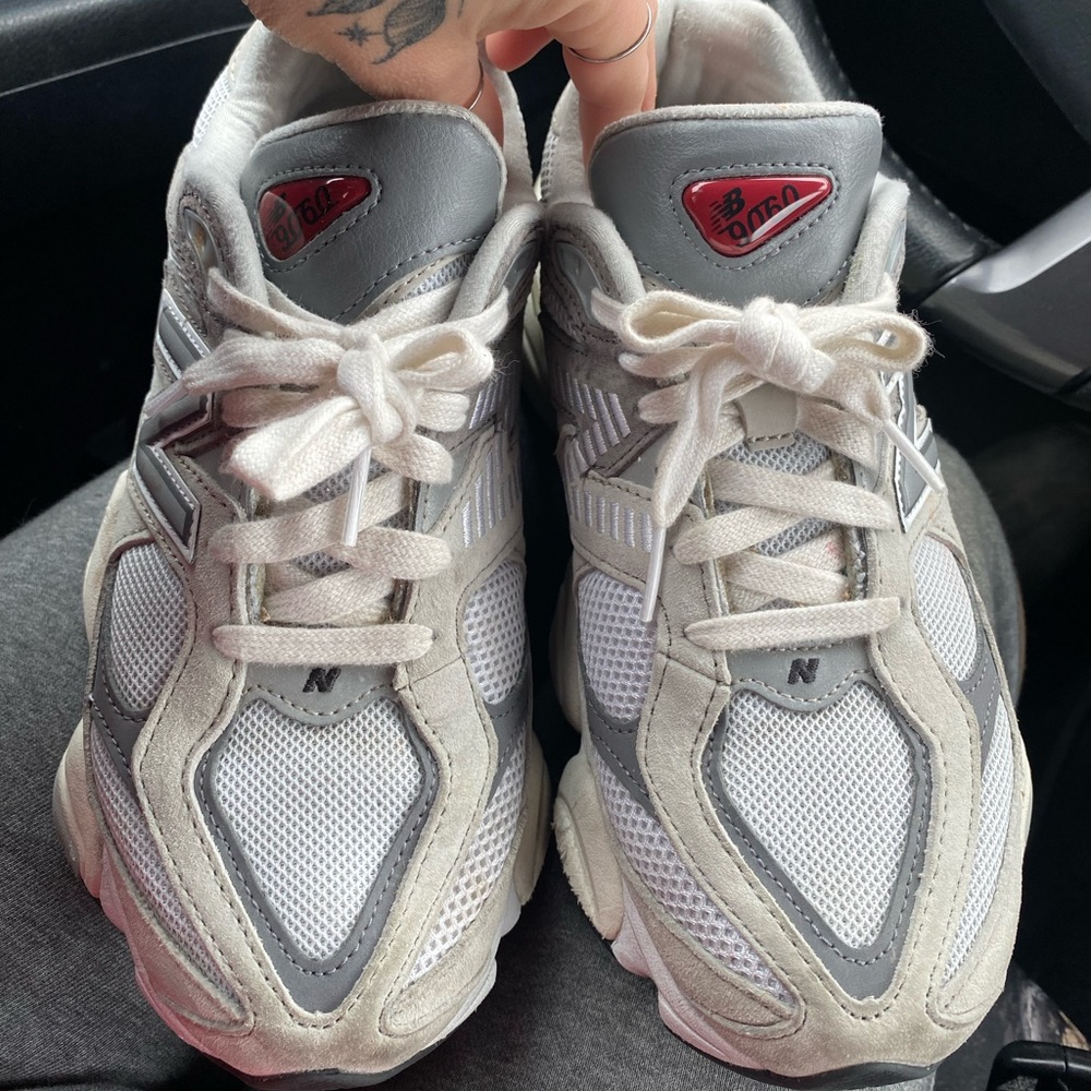 New balance 9060
